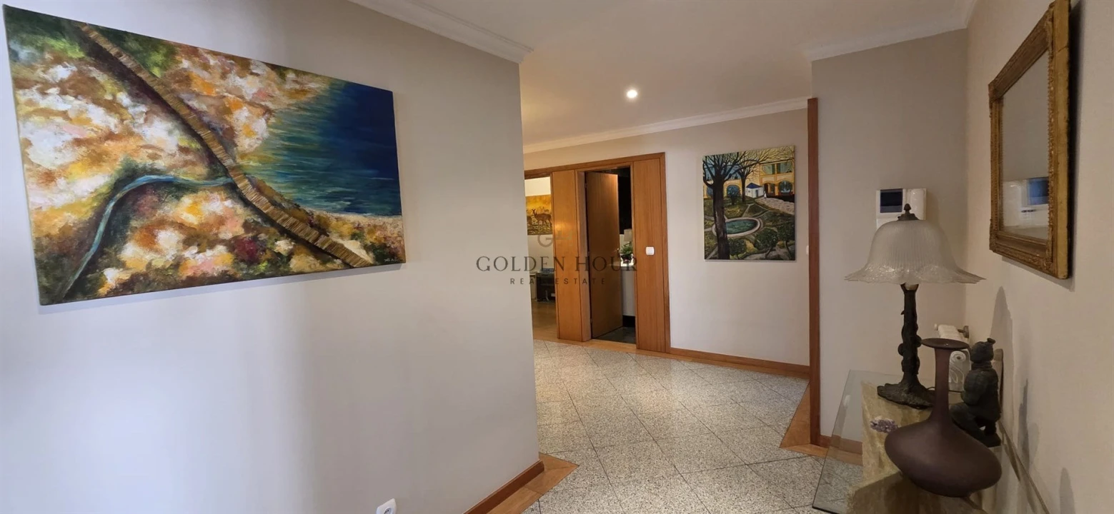 Apartamento T3 para Venda em Mafamude e Vilar do Paraíso Foto 4
