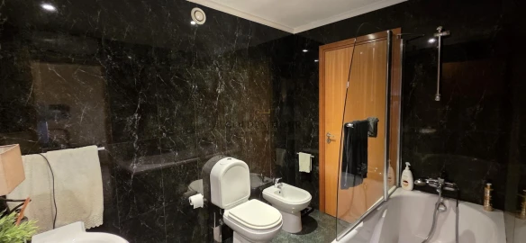 Apartamento T3 para Venda em Mafamude e Vilar do Paraíso