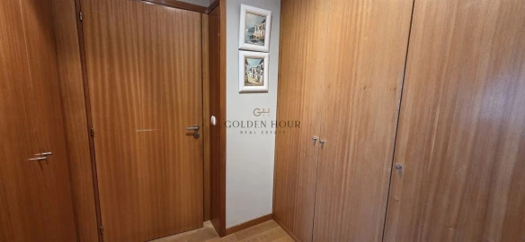 Apartamento T3 para Venda em Mafamude e Vilar do Paraíso