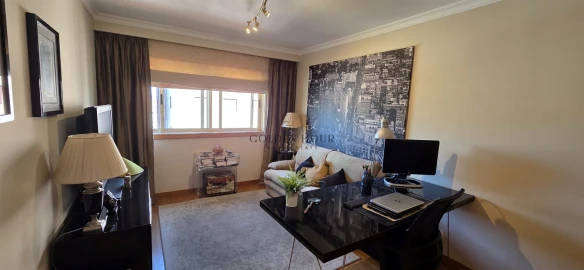 Apartamento T3 para Venda em Mafamude e Vilar do Paraíso