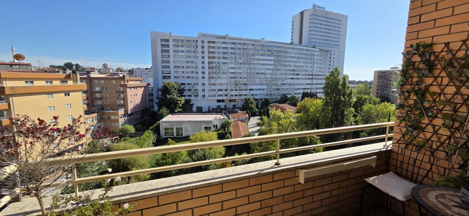 Apartamento T3 para Venda em Mafamude e Vilar do Paraíso Foto 3