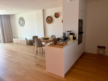 Apartamento T2 para Arrendamento em Canidelo