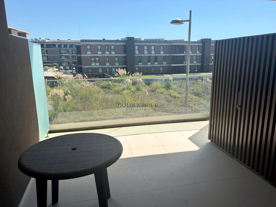 Apartamento T2 para Arrendamento em Canidelo Foto 8