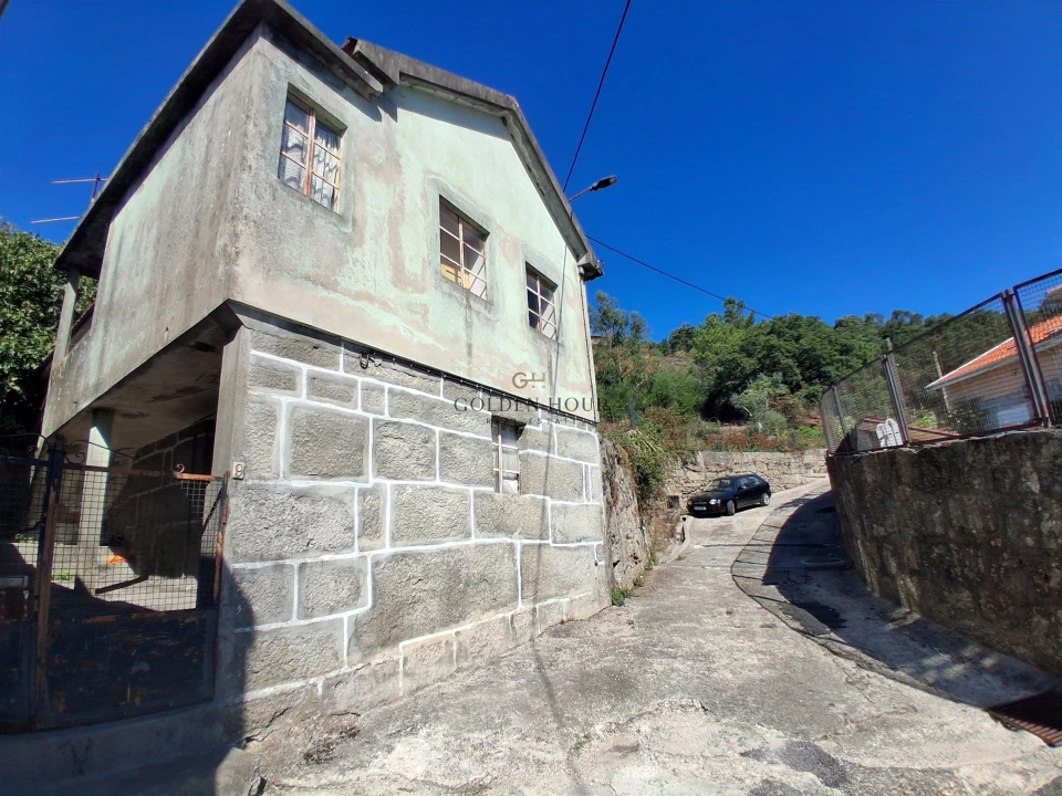 Moradia T1 para Venda em Baltar Foto 1