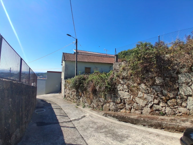 Moradia T1 para Venda em Baltar Foto 2