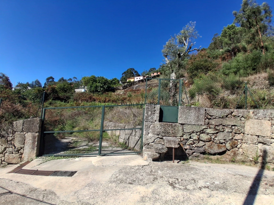 Moradia T1 para Venda em Baltar Foto 4