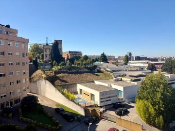 Apartamento T3 para Arrendamento em Santa Marinha e São Pedro da Afurada
