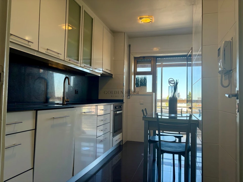 Apartamento T3 para Arrendamento em Santa Marinha e São Pedro da Afurada Foto 5