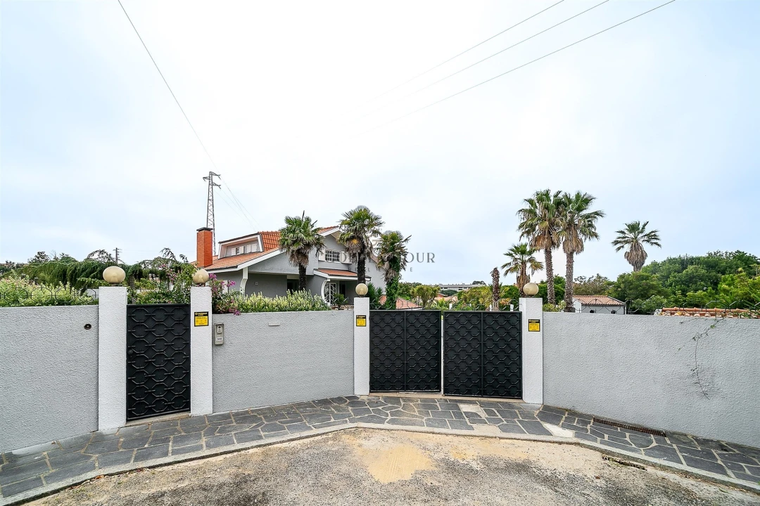Moradia T7 para Venda em Arcozelo Foto 23