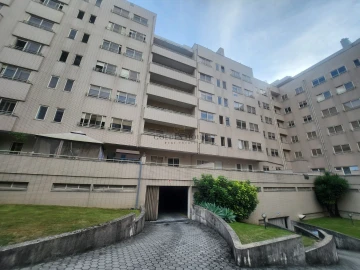 Apartamento T1 para Venda em Madalena