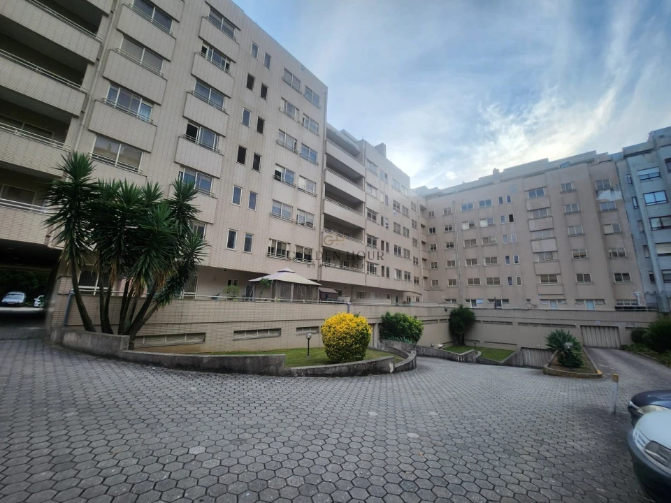 Apartamento T1 para Venda em Madalena Foto 7