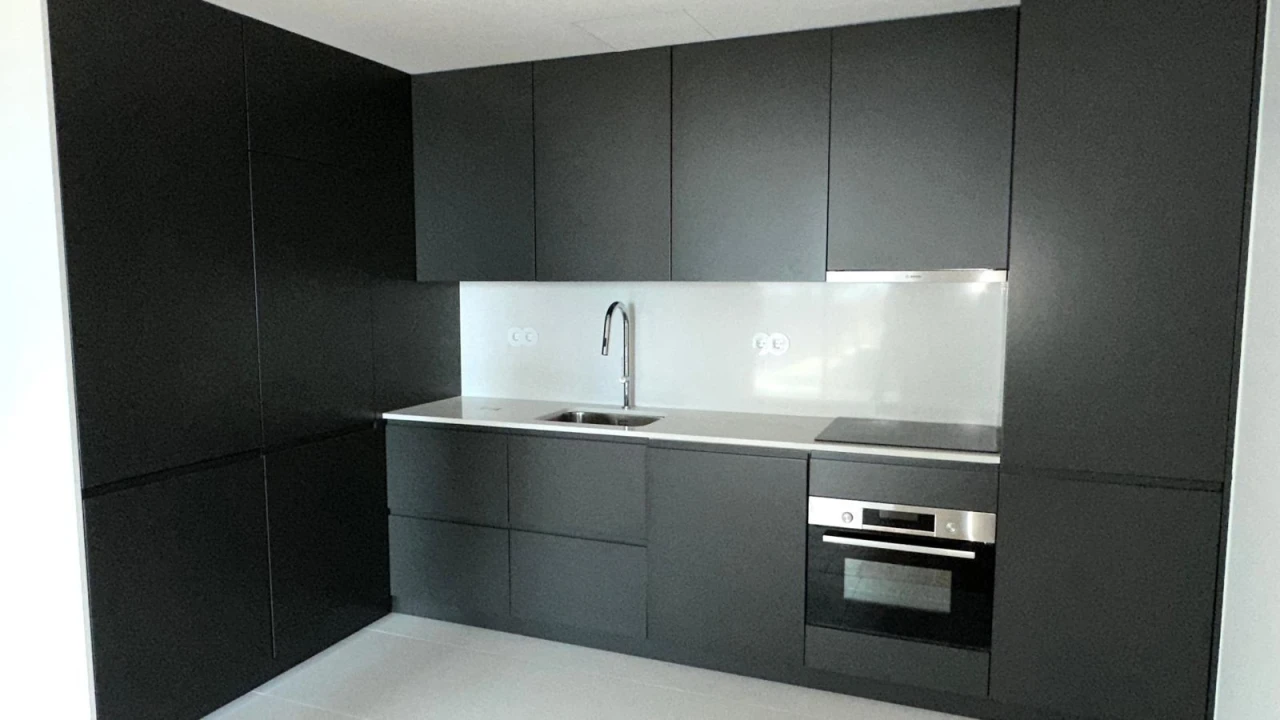 Apartamento T1 para Arrendamento em Canidelo Foto 3