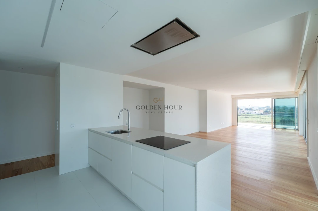 Apartamento T4 para Venda em Canidelo Foto 3