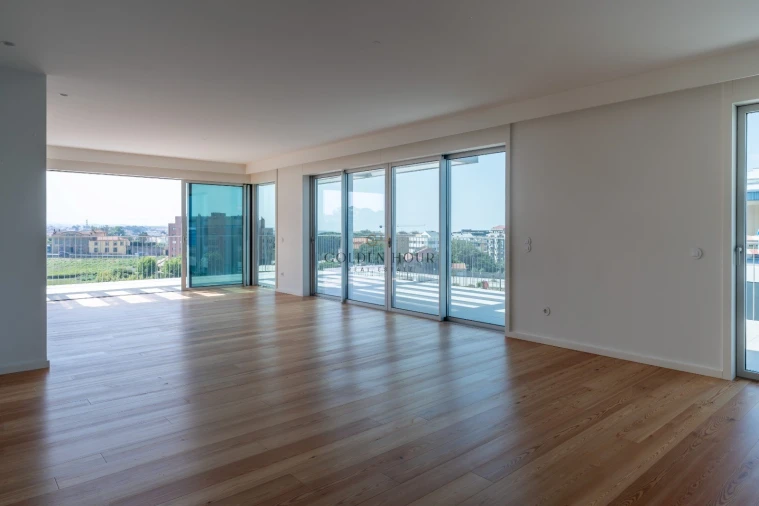 Apartamento T4 para Venda em Canidelo Foto 2