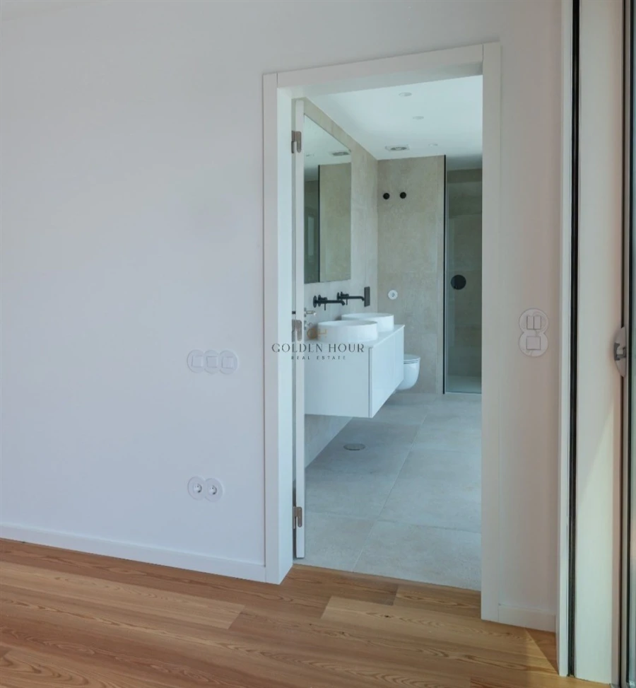 Apartamento T4 para Venda em Canidelo Foto 15