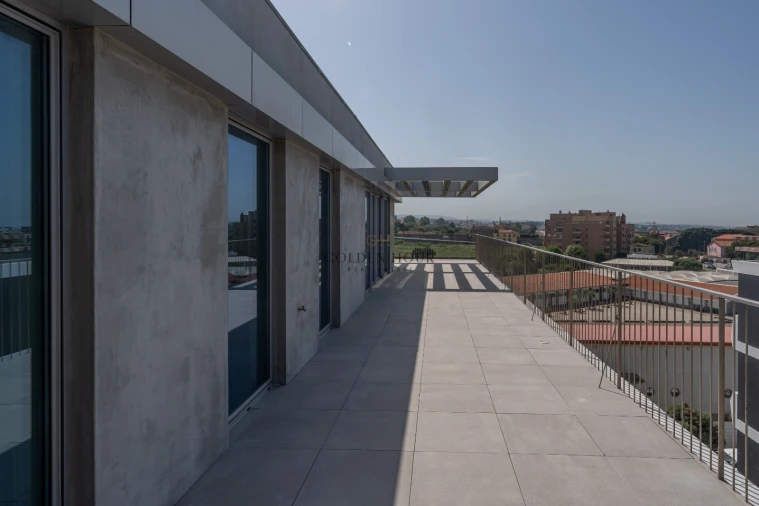 Apartamento T4 para Venda em Canidelo Foto 51