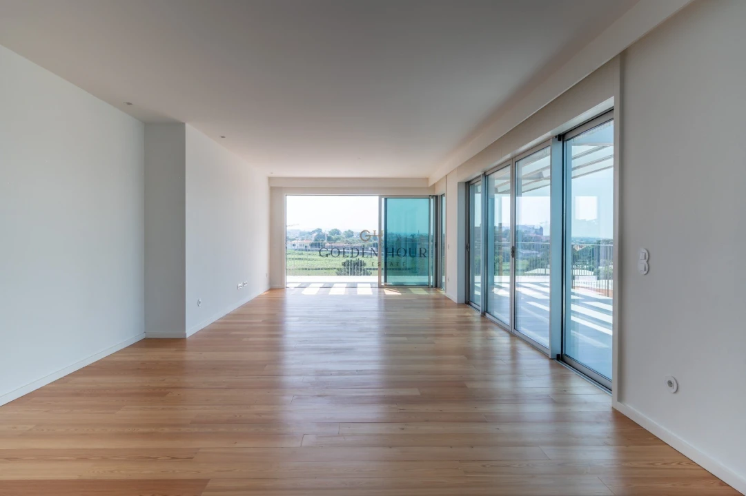 Apartamento T4 para Venda em Canidelo Foto 12