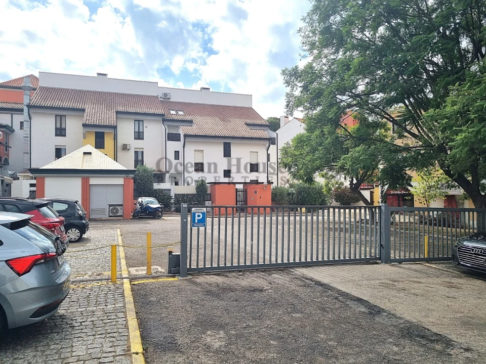 Apartamento T2 para Venda em Quarteira Foto 1
