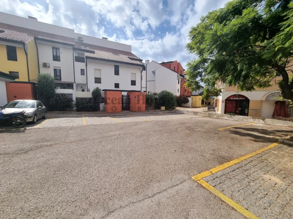 Apartamento T2 para Venda em Quarteira Foto 25