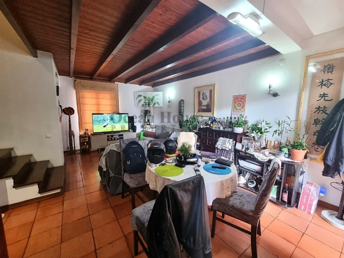 Apartamento T2 para Venda em Quarteira Foto 6