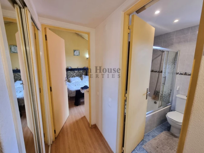Apartamento T2 para Venda em Quarteira Foto 11