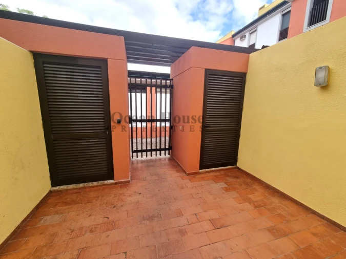 Apartamento T2 para Venda em Quarteira Foto 23