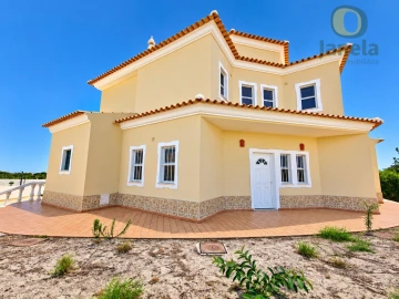 Moradia T4 para Venda em Albufeira e Olhos de Água