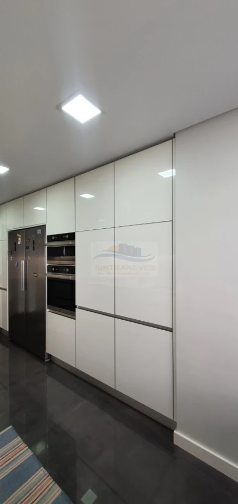 Apartamento T3 para Venda em Loures