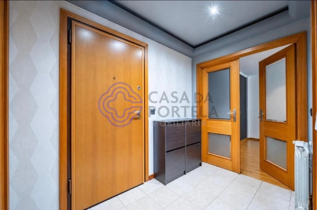 Apartamento T2 para Venda em Mafamude e Vilar do Paraíso Foto 5