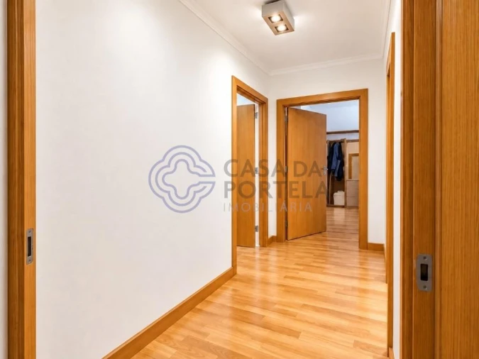 Apartamento T2 para Venda em Mafamude e Vilar do Paraíso Foto 4