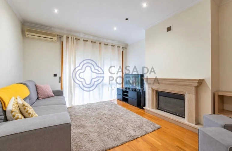 Apartamento T2 para Venda em Mafamude e Vilar do Paraíso Foto 2