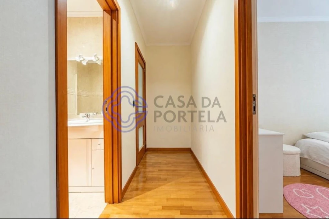 Apartamento T2 para Venda em Mafamude e Vilar do Paraíso Foto 10
