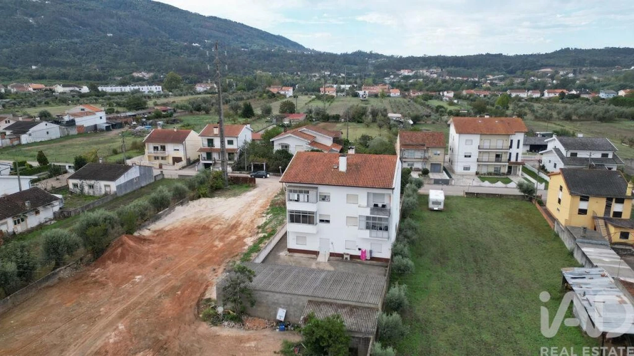 Apartamento T2 para Venda em Lousã e Vilarinho Foto 29