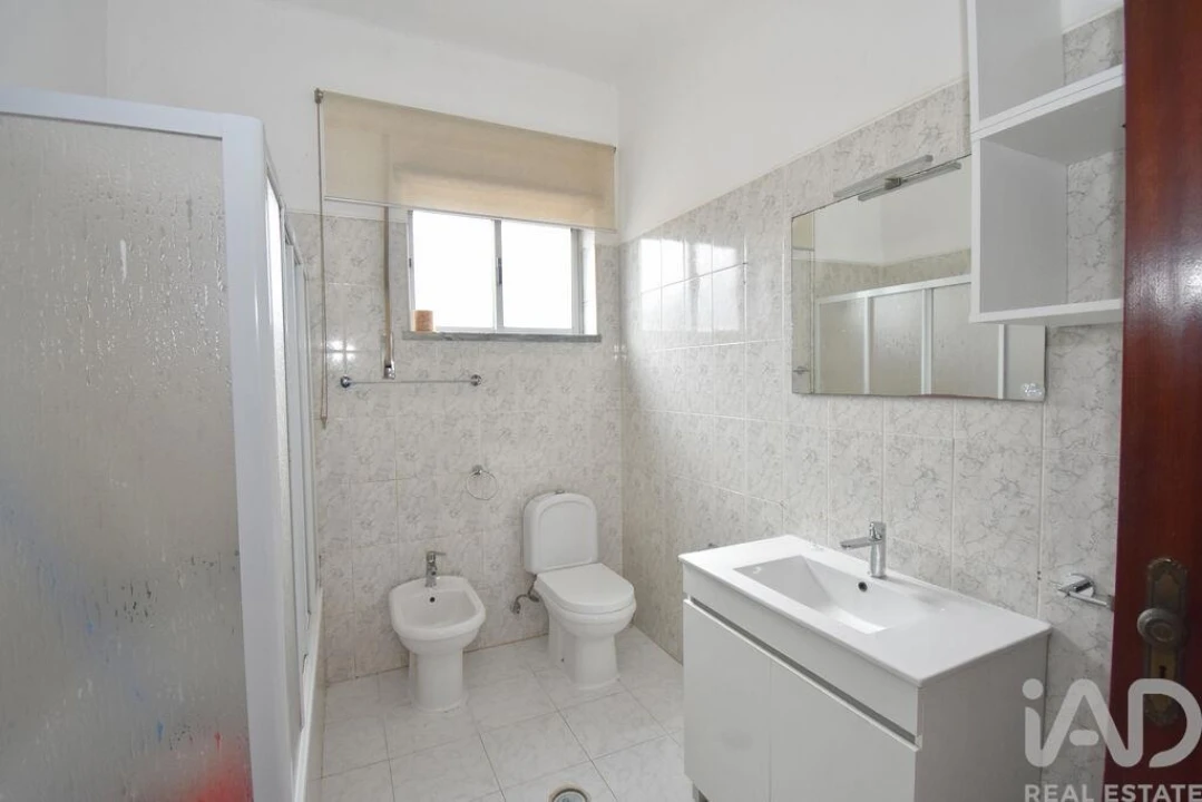 Apartamento T2 para Venda em Lousã e Vilarinho Foto 18