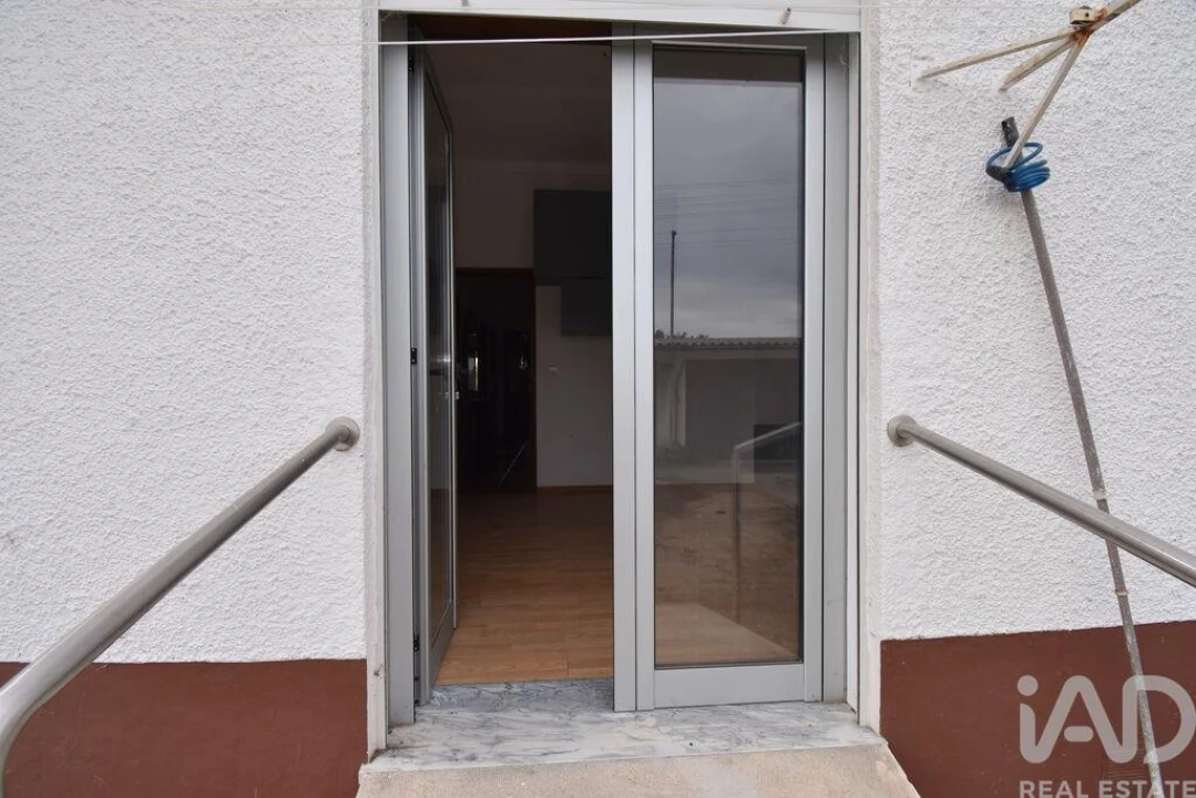 Apartamento T2 para Venda em Lousã e Vilarinho Foto 25