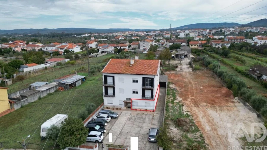 Apartamento T2 para Venda em Lousã e Vilarinho Foto 28
