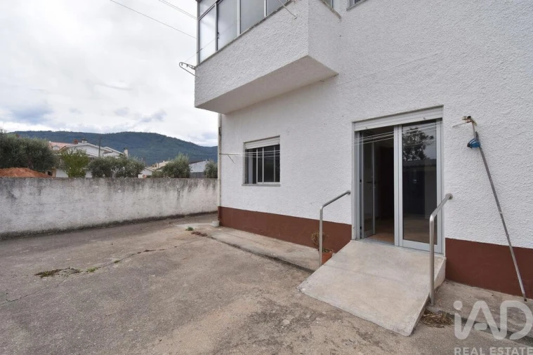 Apartamento T2 para Venda em Lousã e Vilarinho Foto 26