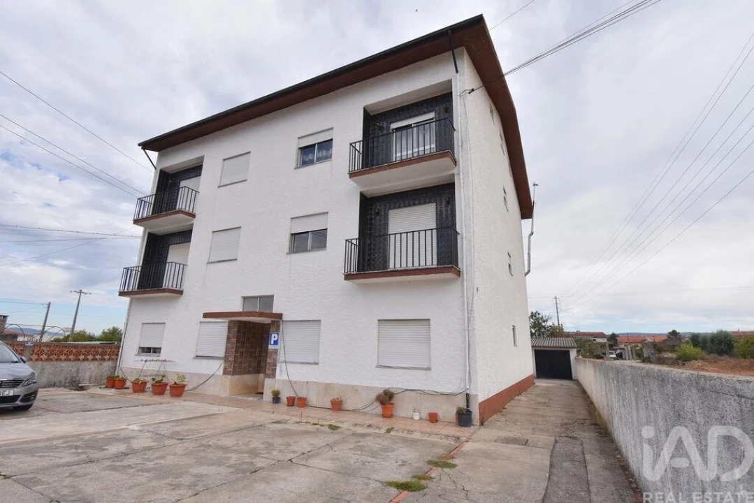 Apartamento T2 para Venda em Lousã e Vilarinho Foto 2