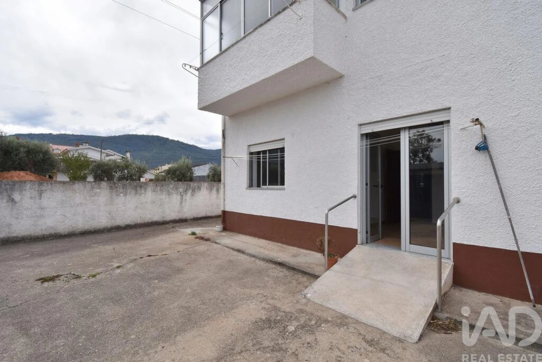 Apartamento T2 para Venda em Lousã e Vilarinho Foto 26