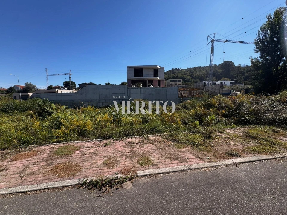 Moradia T4 para Venda em Palmeira Foto 19