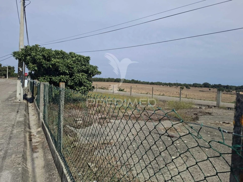 Terreno para Venda em Foros de Arrão Foto 10