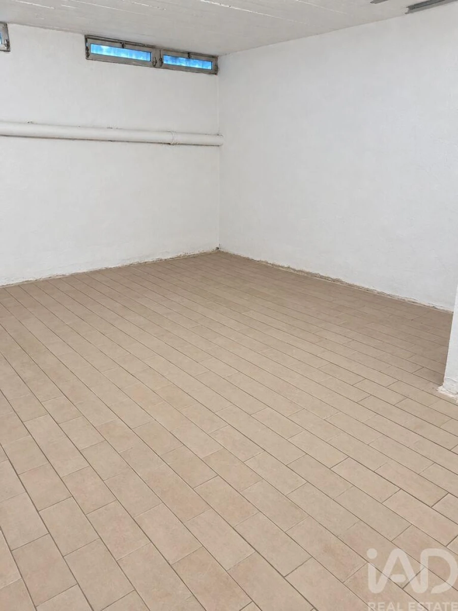Garagem para Venda em Portimão Foto 5