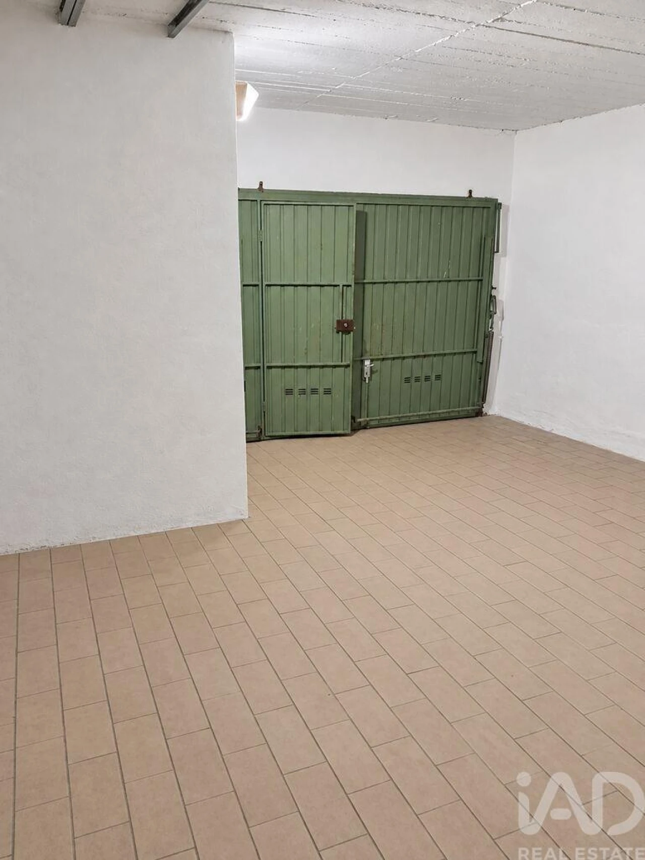 Garagem para Venda em Portimão Foto 1