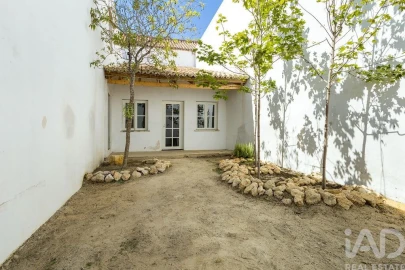 Moradia T5 para Venda em Azeitão (São Lourenço e São Simão)