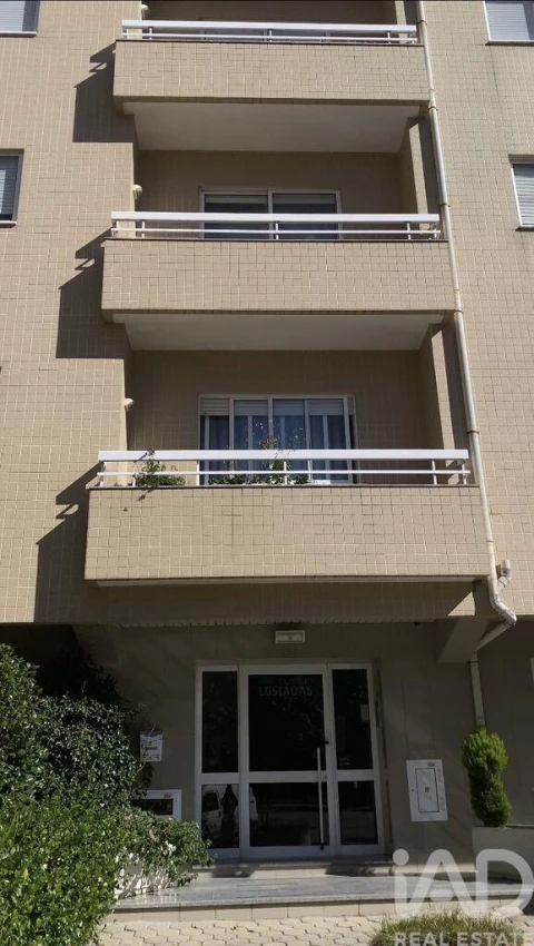 Apartamento T2 para Venda em Mafamude e Vilar do Paraíso