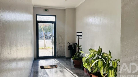 Apartamento T2 para Venda em União das Freguesias de Setúbal