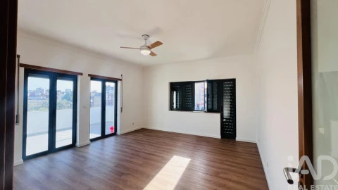 Apartamento T2 para Venda em União das Freguesias de Setúbal