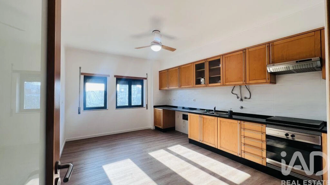 Apartamento T2 para Venda em União das Freguesias de Setúbal Foto 13