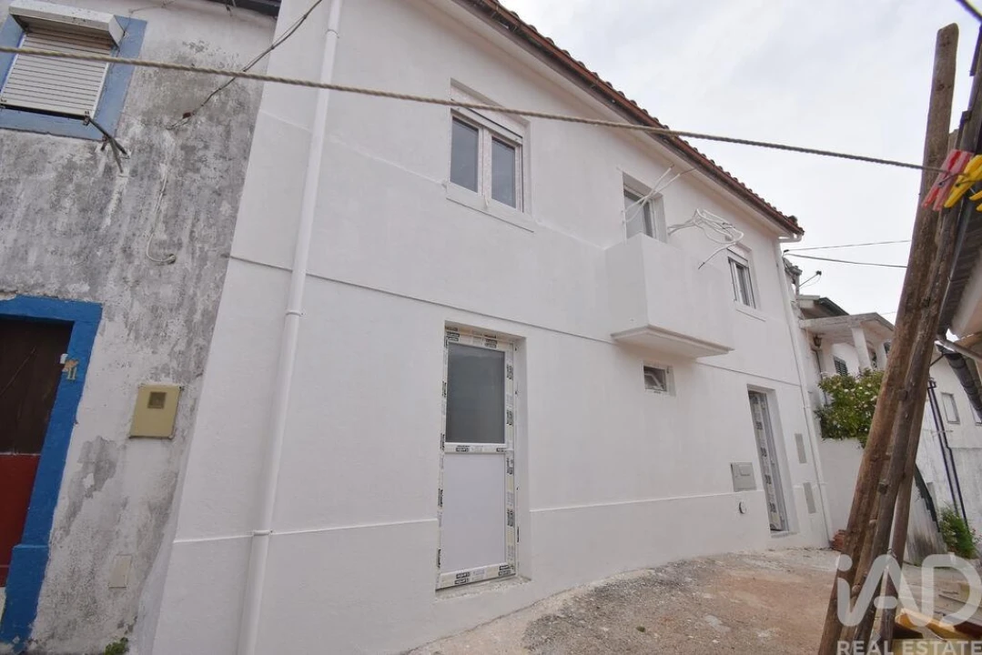 Moradia T2 para Venda em Miranda do Corvo Foto 1