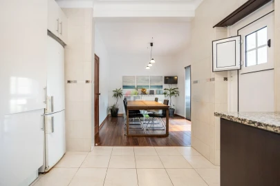 Moradia T4 para Venda em Baixa da Banheira e Vale da Amoreira